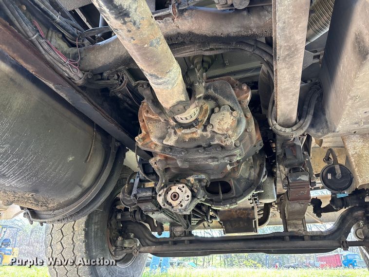 image for item FB3388 2002 Western Star 4900 flatbed truck