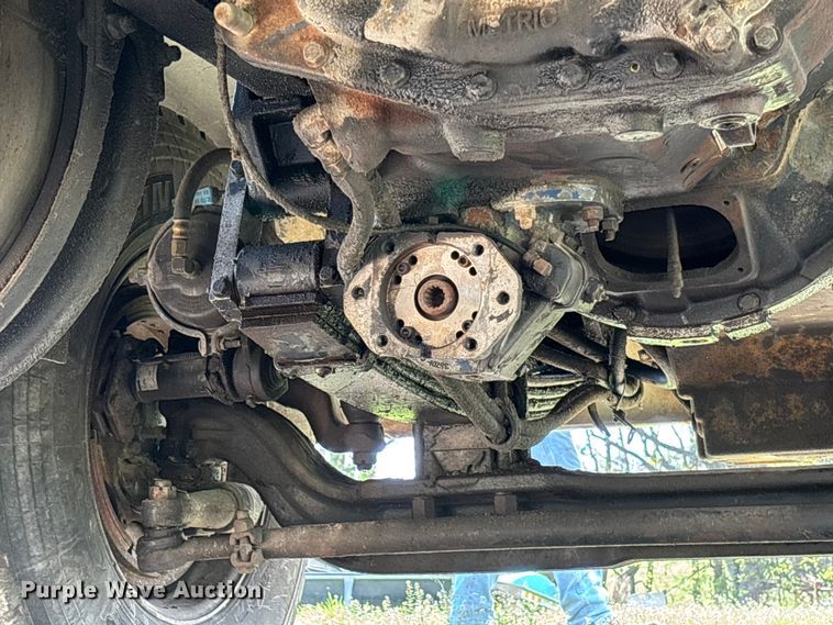 image for item FB3388 2002 Western Star 4900 flatbed truck