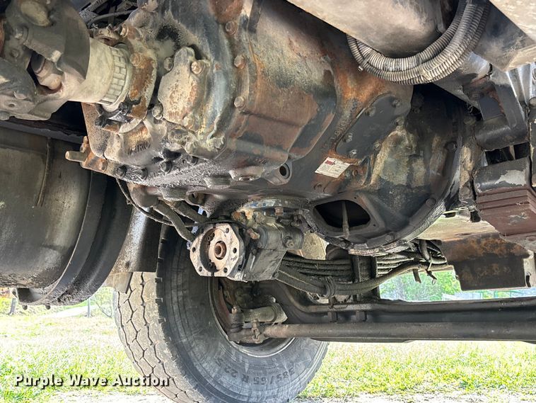 image for item FB3388 2002 Western Star 4900 flatbed truck