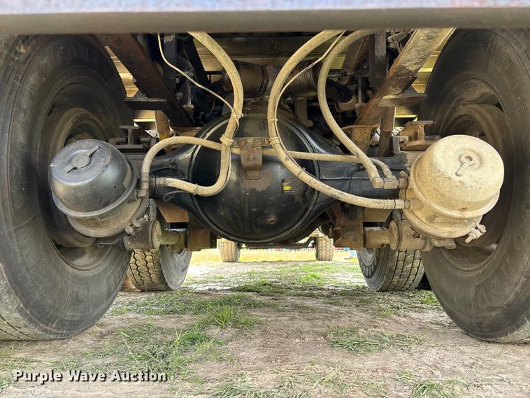 image for item FB3388 2002 Western Star 4900 flatbed truck