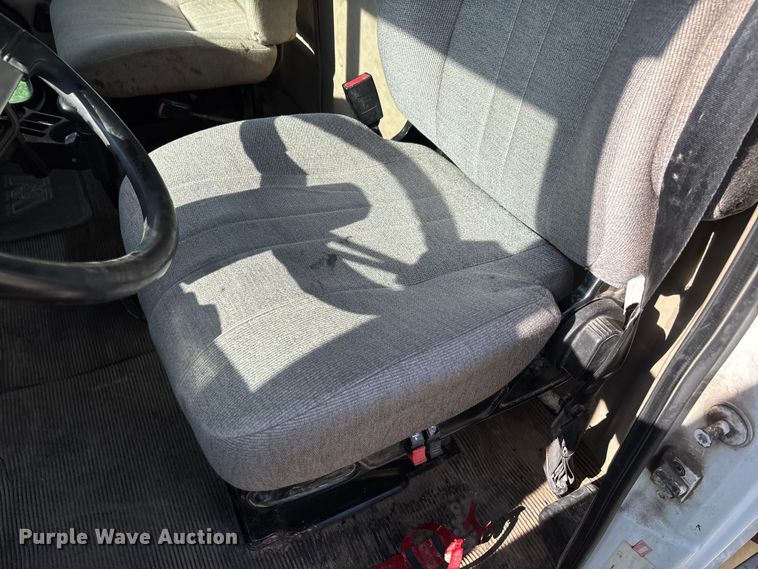 image for item FB3388 2002 Western Star 4900 flatbed truck