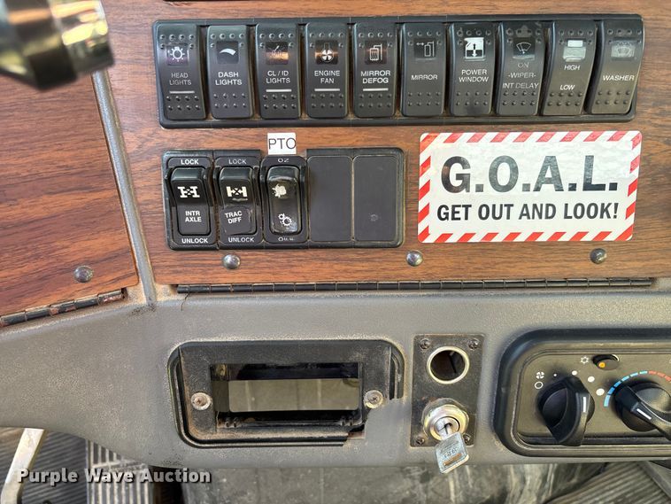 image for item FB3388 2002 Western Star 4900 flatbed truck