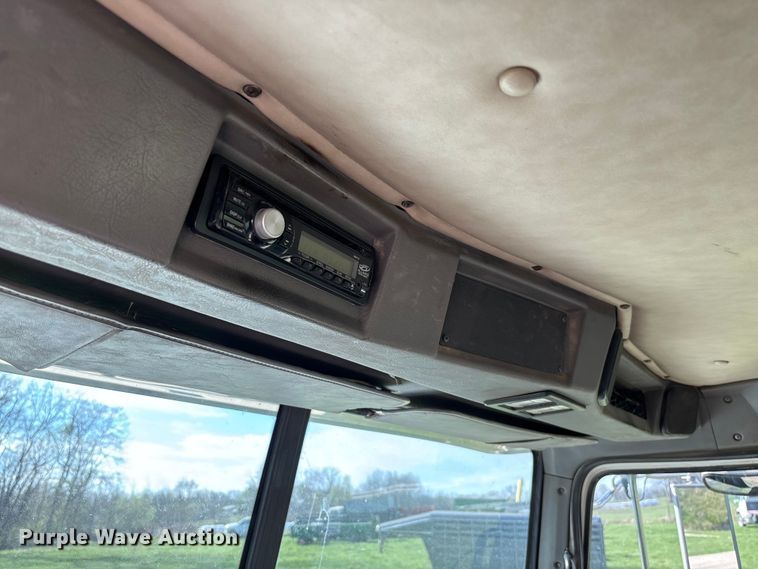 image for item FB3388 2002 Western Star 4900 flatbed truck