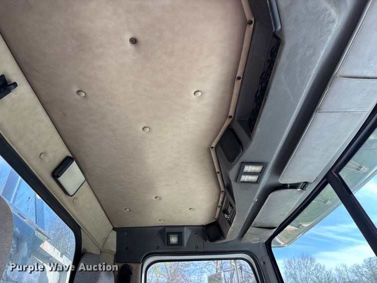 image for item FB3388 2002 Western Star 4900 flatbed truck