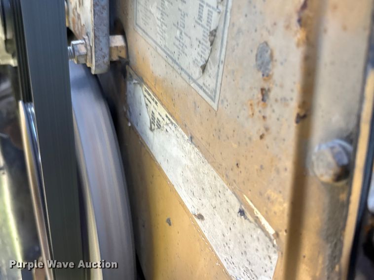 image for item FB3388 2002 Western Star 4900 flatbed truck