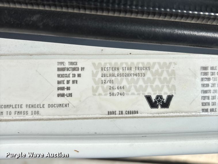 image for item FB3388 2002 Western Star 4900 flatbed truck