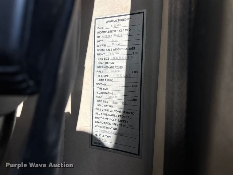 image for item FB3388 2002 Western Star 4900 flatbed truck