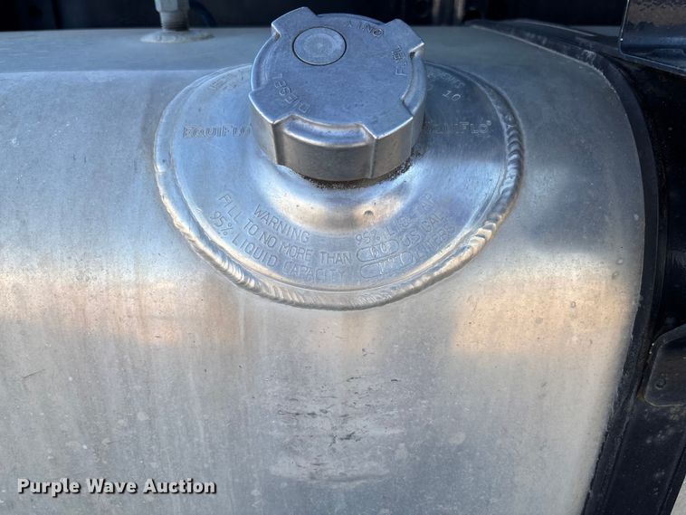 image for item FB3396 2008 Freightliner M2106 truck cab and chassis