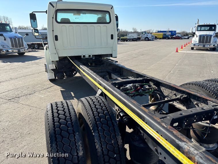 image for item FB3396 2008 Freightliner M2106 truck cab and chassis