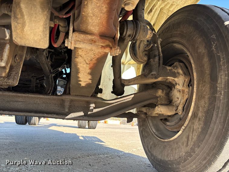 image for item FB3396 2008 Freightliner M2106 truck cab and chassis