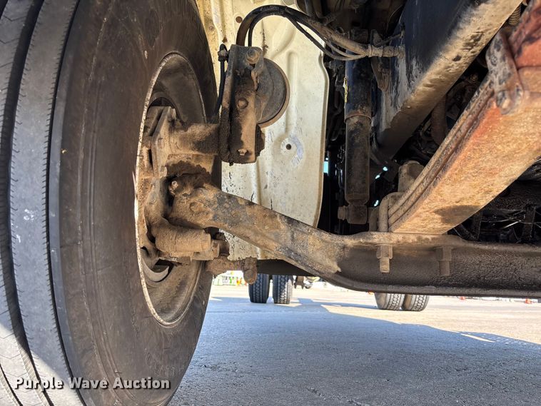 image for item FB3396 2008 Freightliner M2106 truck cab and chassis