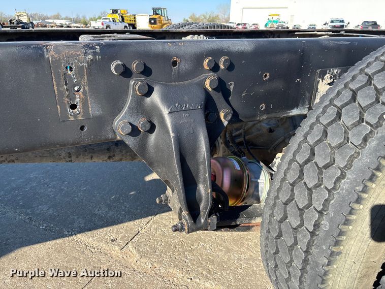 image for item FB3396 2008 Freightliner M2106 truck cab and chassis