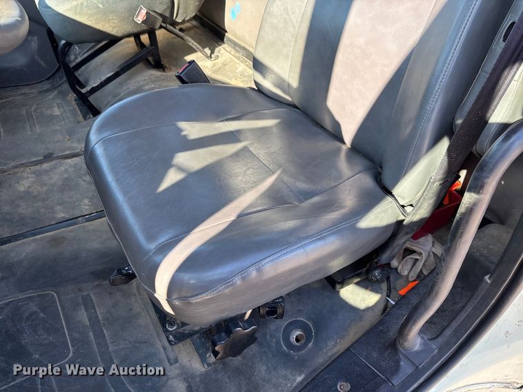 image for item FB3396 2008 Freightliner M2106 truck cab and chassis