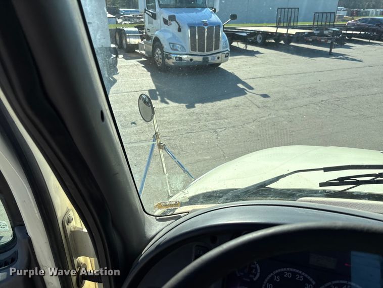 image for item FB3396 2008 Freightliner M2106 truck cab and chassis