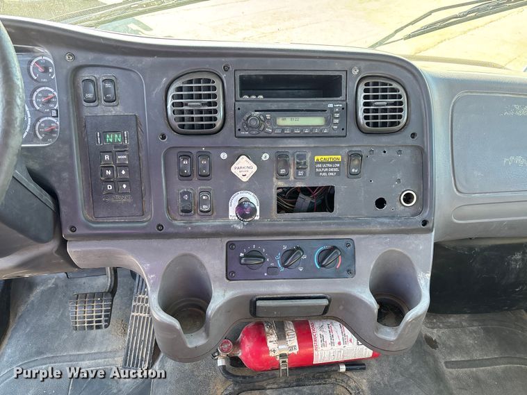 image for item FB3396 2008 Freightliner M2106 truck cab and chassis