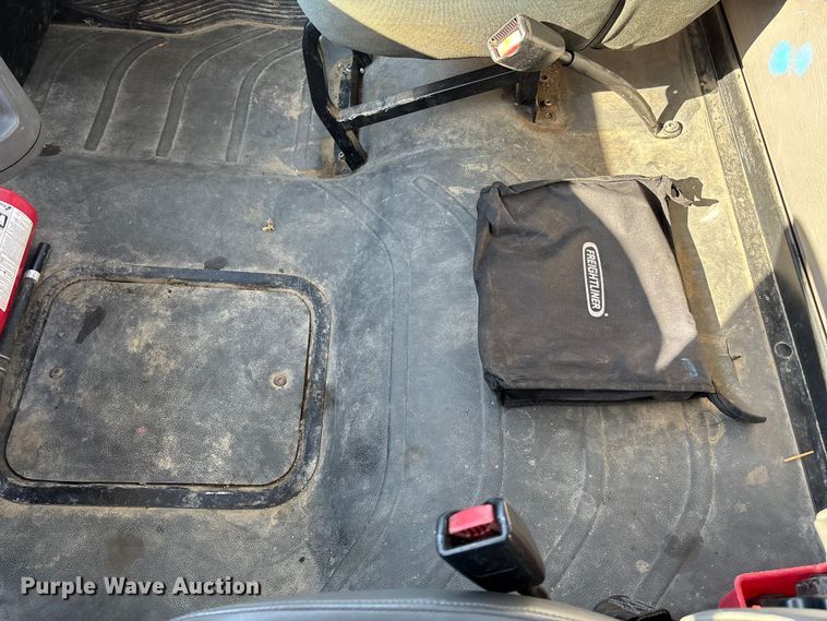 image for item FB3396 2008 Freightliner M2106 truck cab and chassis