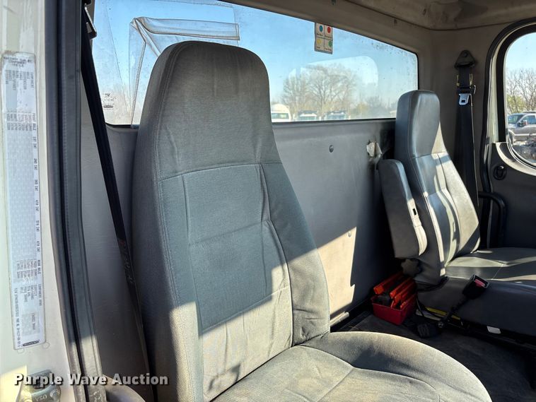 image for item FB3396 2008 Freightliner M2106 truck cab and chassis