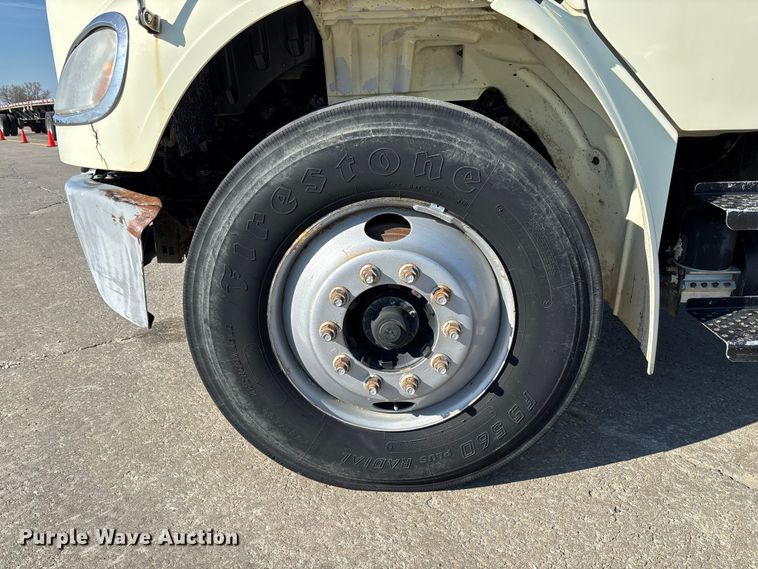 image for item FB3396 2008 Freightliner M2106 truck cab and chassis