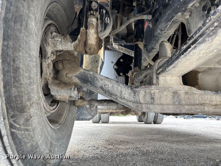 image for item FB3439 2013 Western Star 4900 semi truck