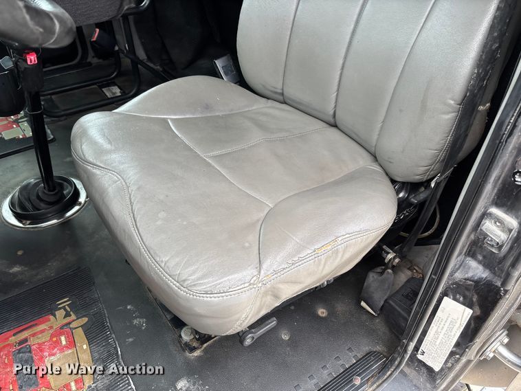 image for item FB3439 2013 Western Star 4900 semi truck