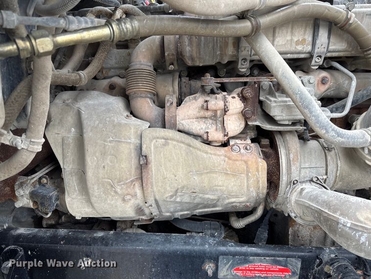 image for item FB3439 2013 Western Star 4900 semi truck