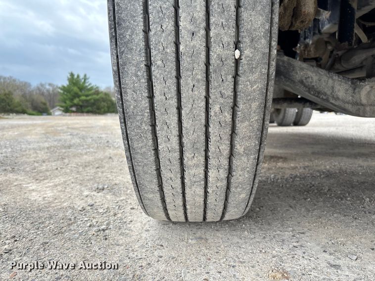 image for item FB3439 2013 Western Star 4900 semi truck