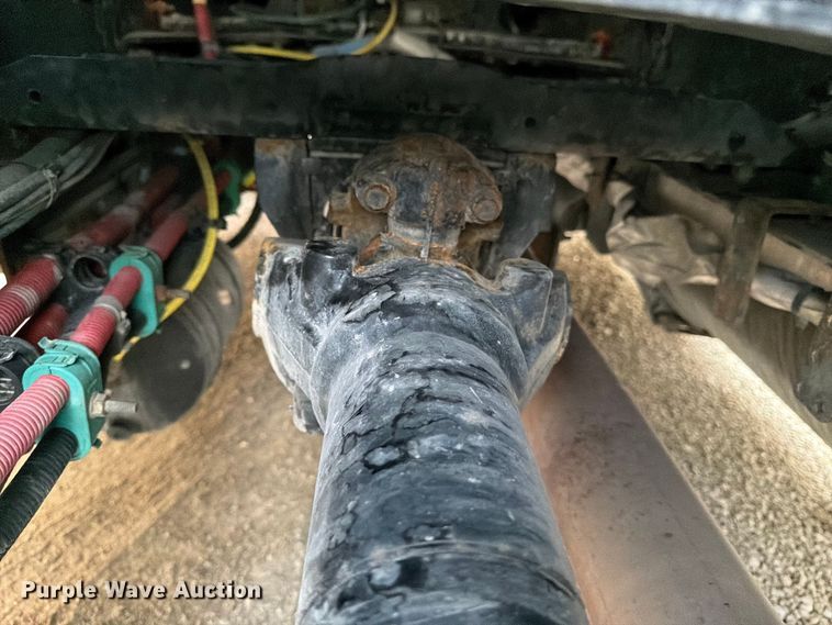 image for item FB8045 2019 Freightliner Cascadia 126 semi truck