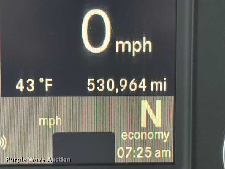 image for item FB8045 2019 Freightliner Cascadia 126 semi truck