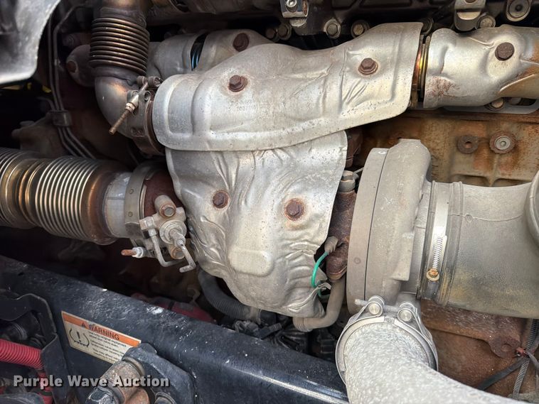 image for item FB8045 2019 Freightliner Cascadia 126 semi truck