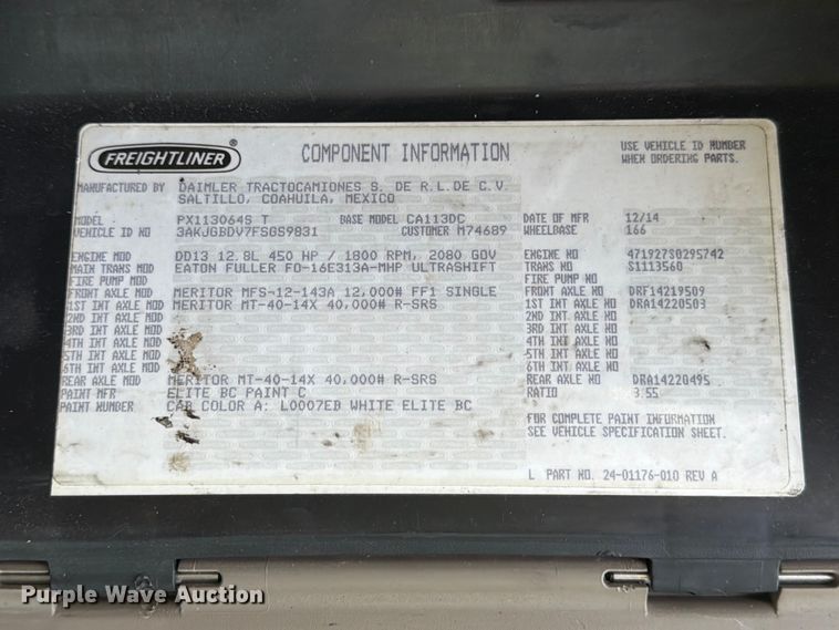 image for item FB8055 2015 Freightliner Cascadia semi truck