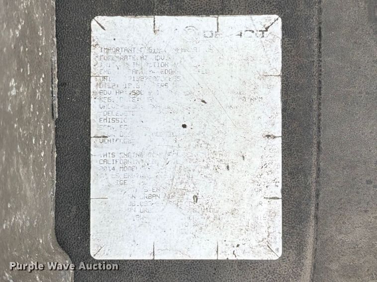 image for item FB8056 2015 Freightliner Cascadia semi truck