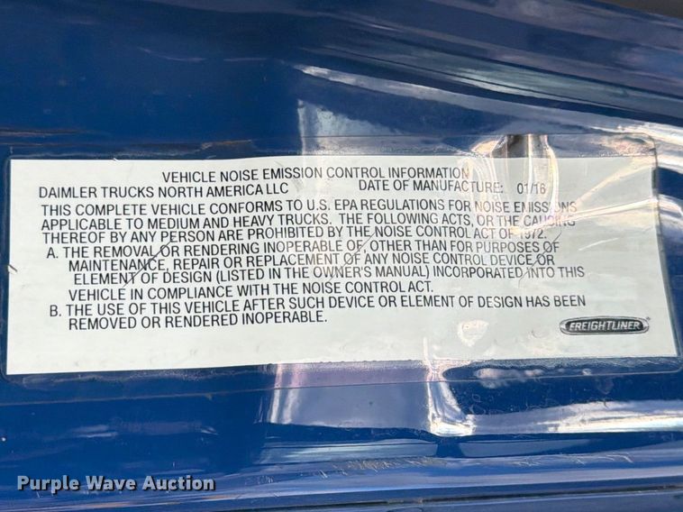 image for item FB8057 2017 Freightliner Cascadia semi truck