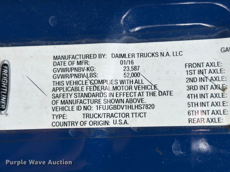 image for item FB8057 2017 Freightliner Cascadia semi truck