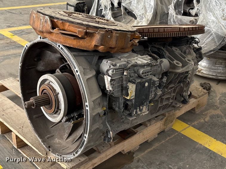 image for item FC2024 Freightliner transmissions