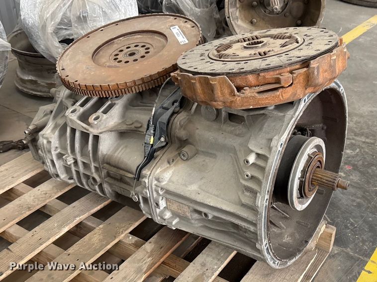 image for item FC2024 Freightliner transmissions