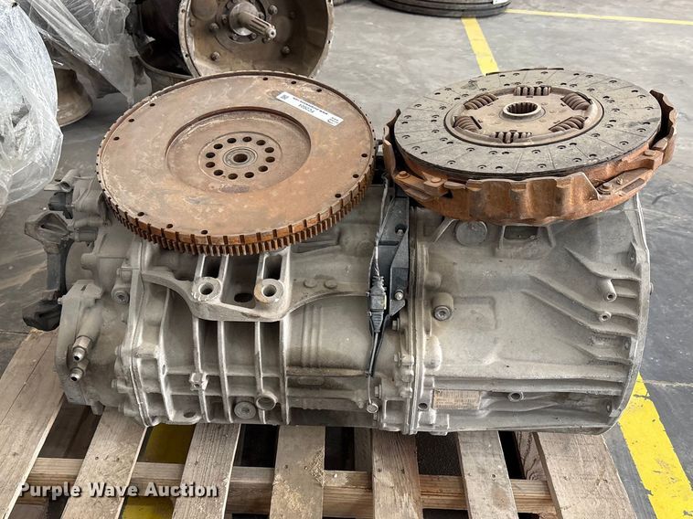 image for item FC2024 Freightliner transmissions