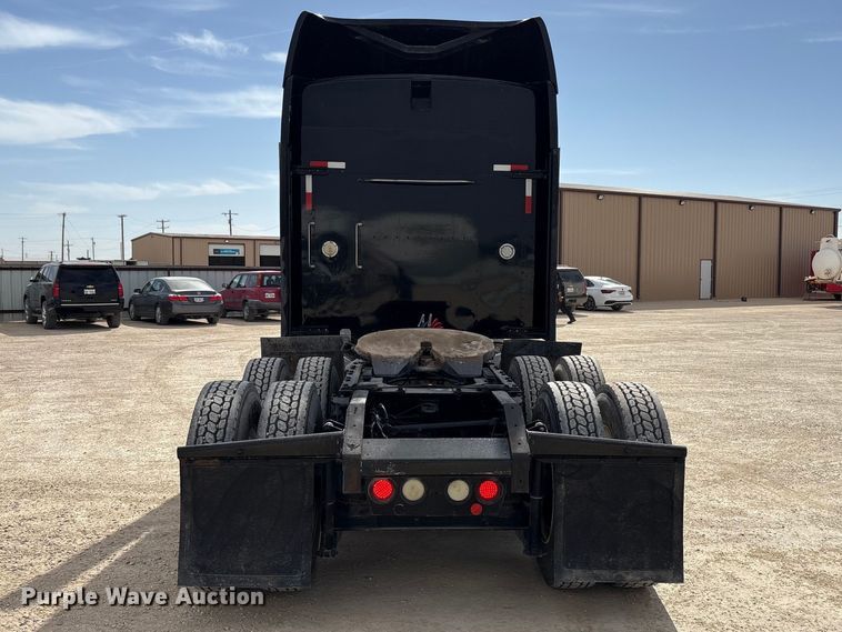 image for item FC2026 2006 Kenworth W900 semi truck