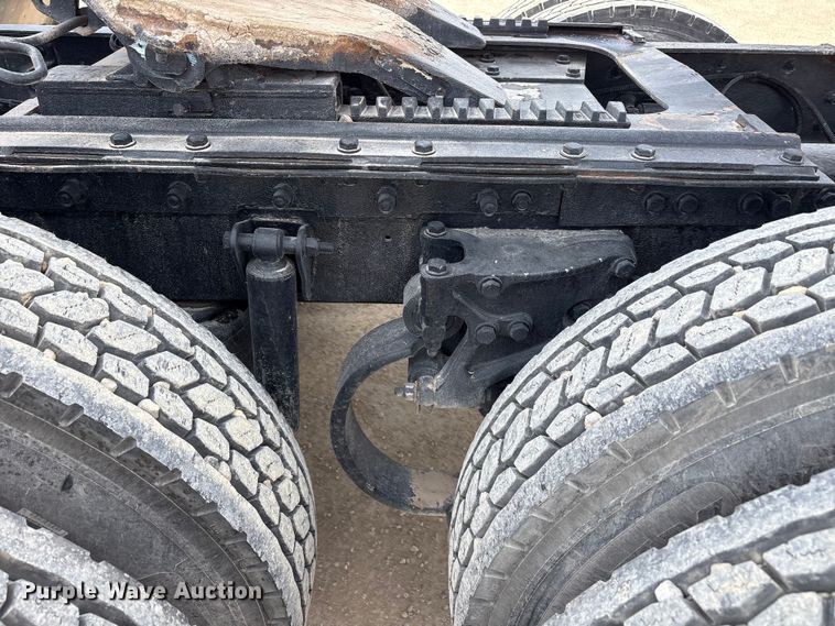 image for item FC2026 2006 Kenworth W900 semi truck