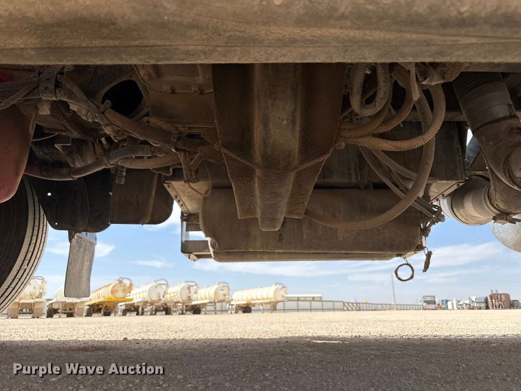 image for item FC2026 2006 Kenworth W900 semi truck