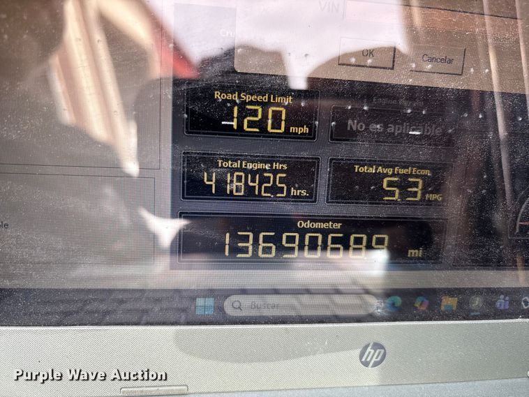 image for item FC2026 2006 Kenworth W900 semi truck