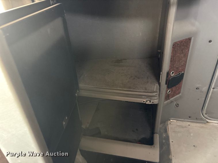 image for item FC2026 2006 Kenworth W900 semi truck