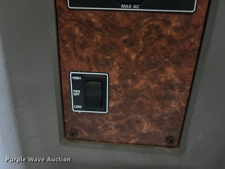 image for item FC2026 2006 Kenworth W900 semi truck