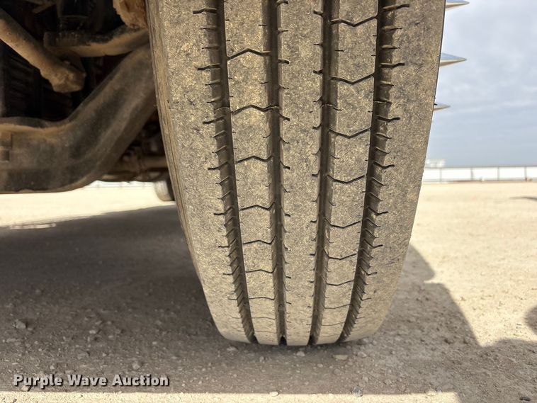 image for item FC2026 2006 Kenworth W900 semi truck