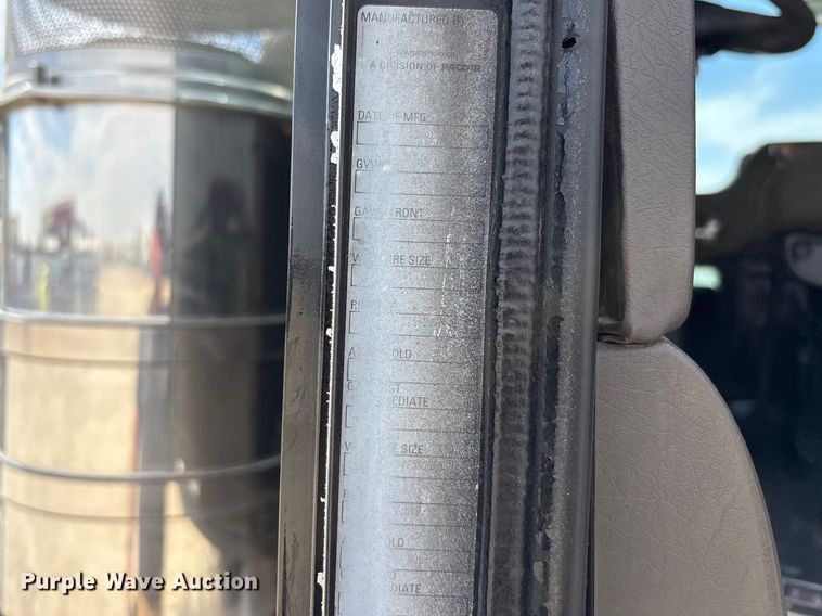 image for item FC2026 2006 Kenworth W900 semi truck