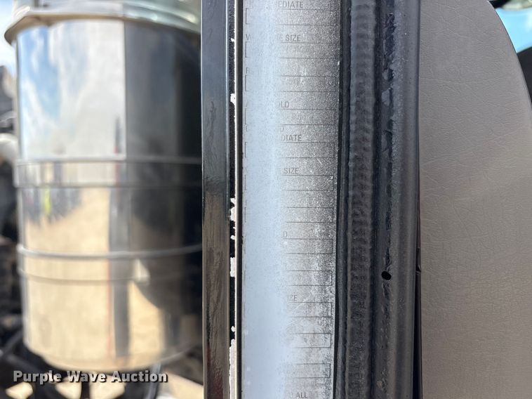 image for item FC2026 2006 Kenworth W900 semi truck