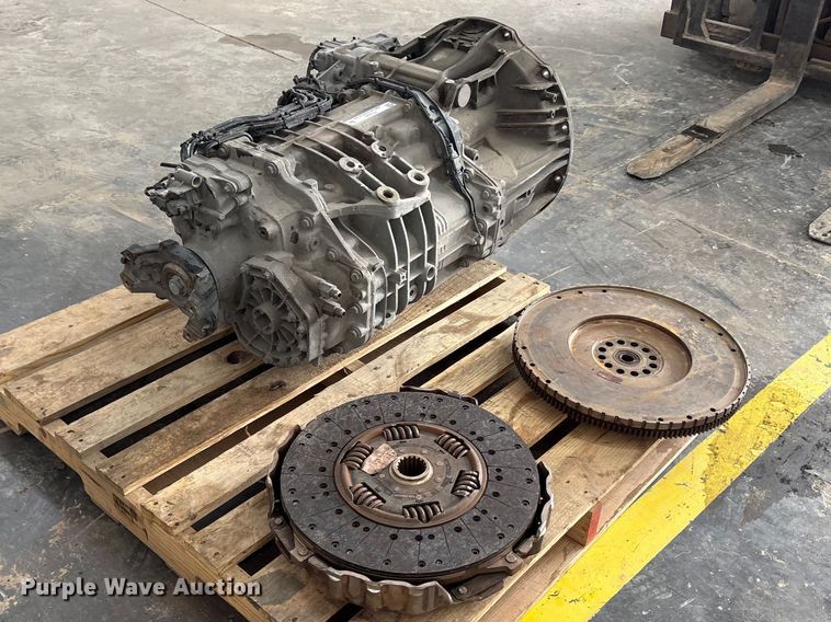 image for item FC2045 Freightliner Cascadia automatic transmission