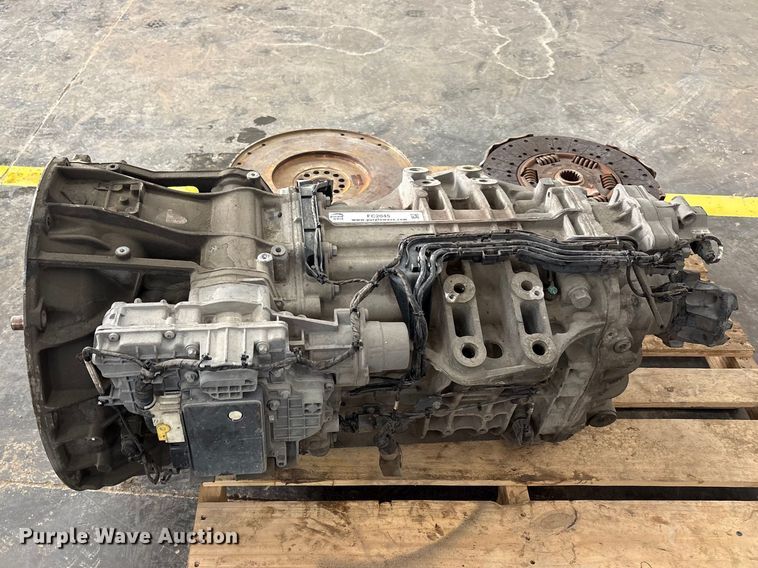 image for item FC2045 Freightliner Cascadia automatic transmission
