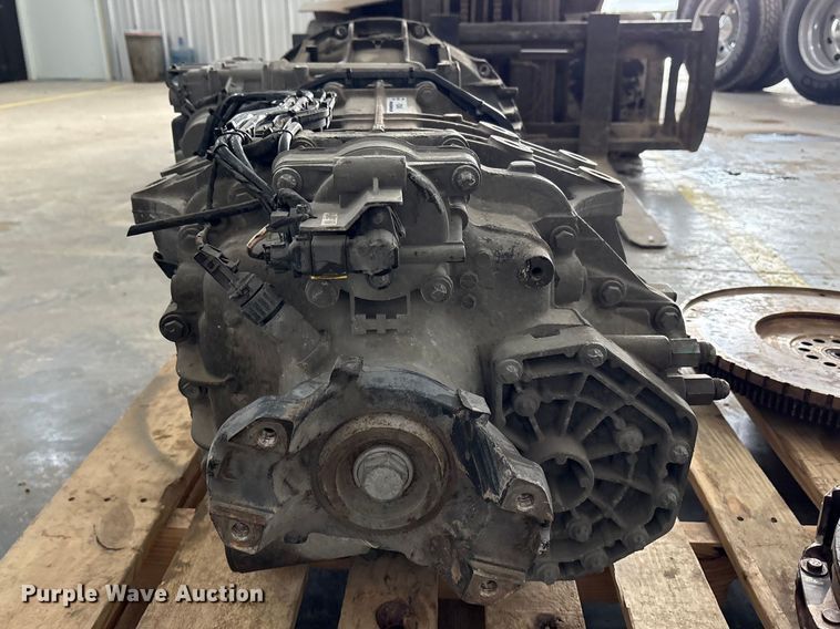 image for item FC2045 Freightliner Cascadia automatic transmission