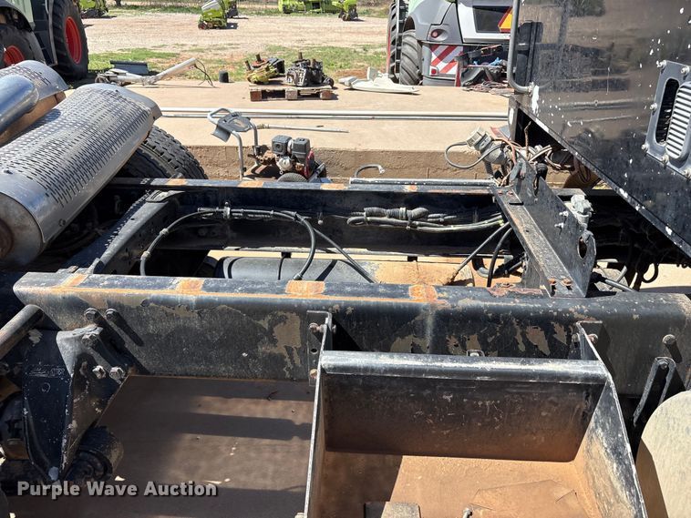 image for item FC2051 2007 Western Star 4900 semi truck