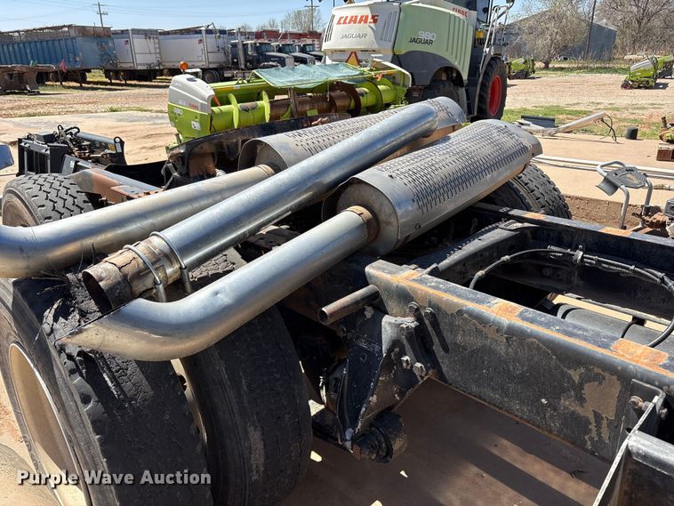 image for item FC2051 2007 Western Star 4900 semi truck